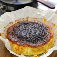 Deliciosa tarta casera de queso de Mahón, con un corazón muy cremoso                                                                                                                                                                                           - TARTA DE QUESO CASERA