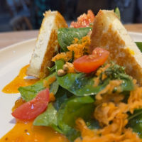 ENSALADA DE QUESO DE CABRA